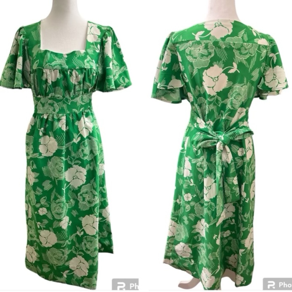 Vintage Green White Floral Hawaiian Kimono Dress